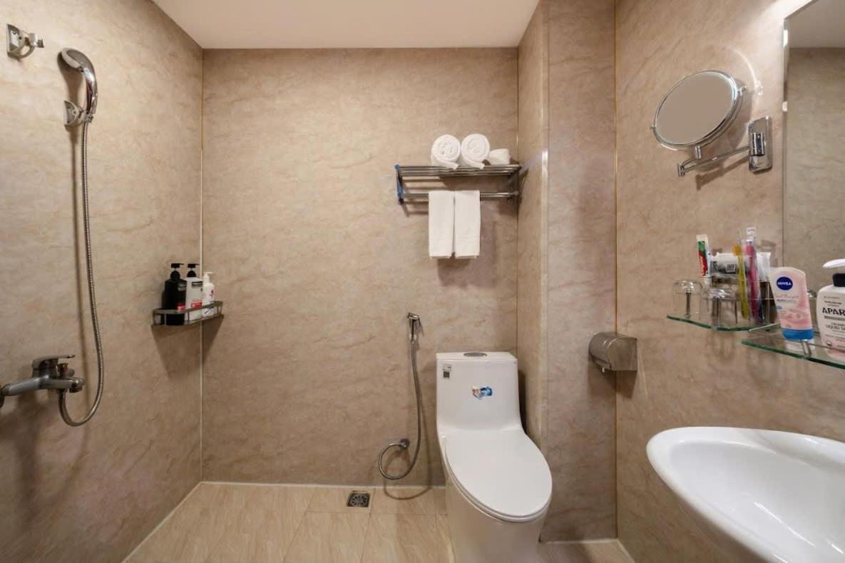 A25 Hotel - 80 Mai Hac De Hanoi Esterno foto