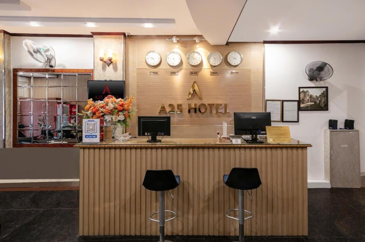 A25 Hotel - 80 Mai Hac De Hanoi Esterno foto